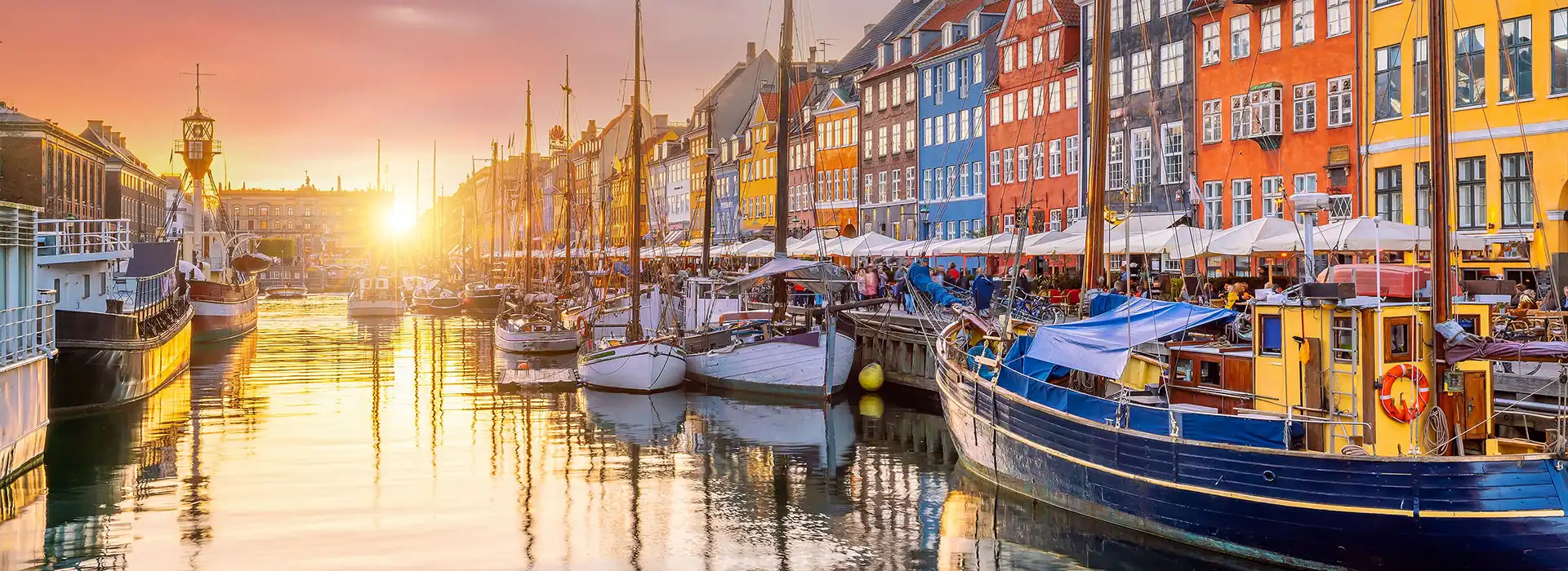 Colorful houses at Nyhavn in Copenhagen