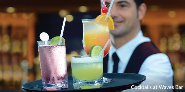Cocktails at Waves bar
