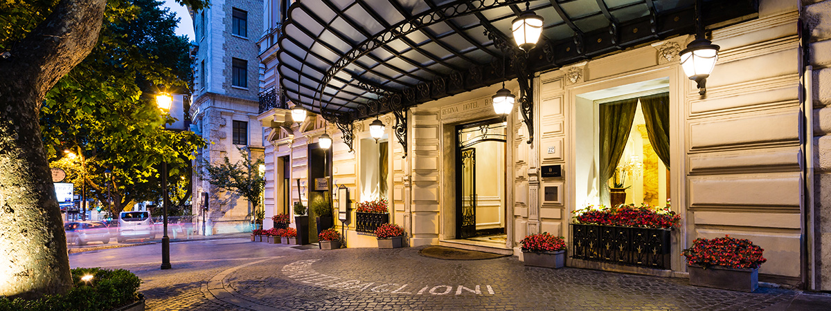 Stay Longer book 4 nights get 1 night free Baglioni Hotel Regina. Stay and pay for 3 nights and get 4th night free