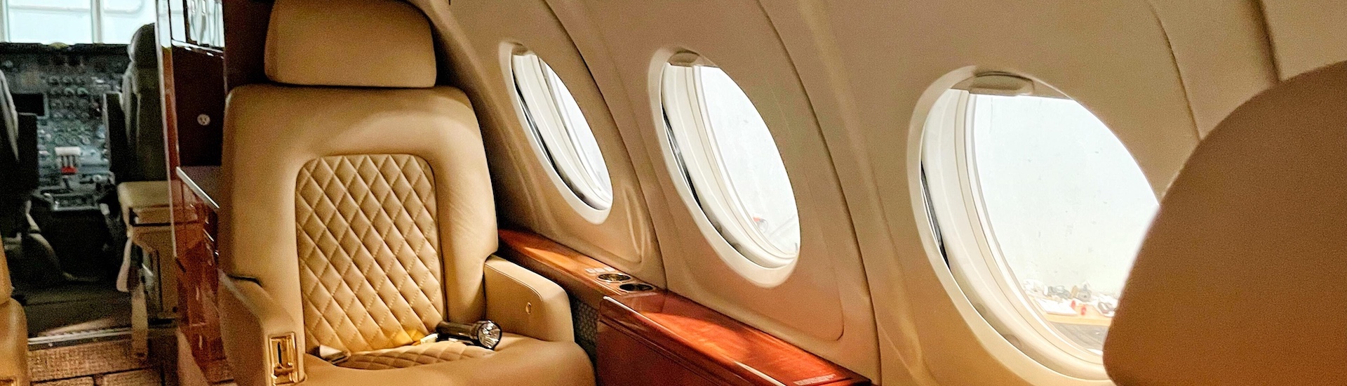 What to expect when traveling by private jet